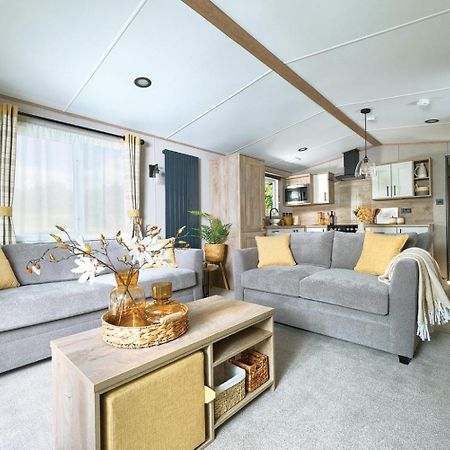 Emma'S Oasis 2-Bedroom Caravan At Durdle Door Sleeps 4 West Lulworth Exterior photo