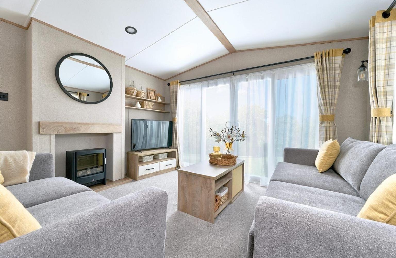 Emma'S Oasis 2-Bedroom Caravan At Durdle Door Sleeps 4 West Lulworth Exterior photo